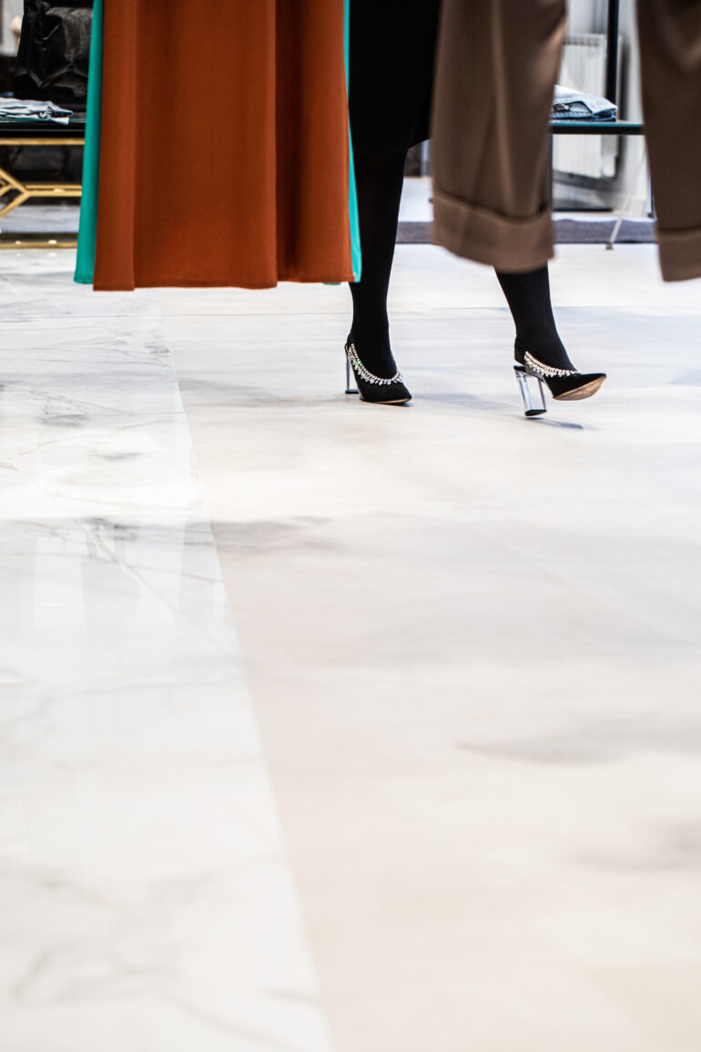 Интерьер Buonvicini Fashion Studio,разработанный итальянским архитектором Марко Трампетти.