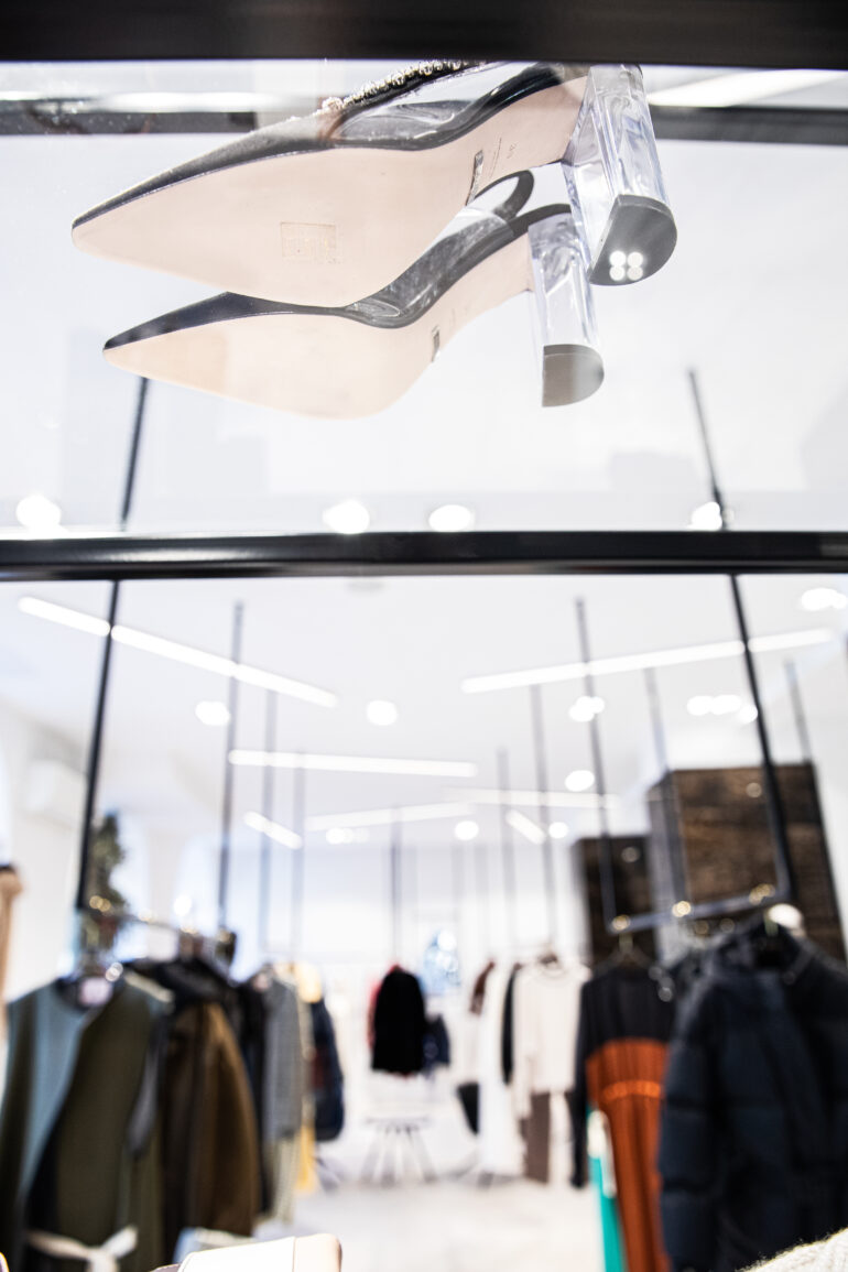 Интерьер Buonvicini Fashion Studio,разработанный итальянским архитектором Марко Трампетти.