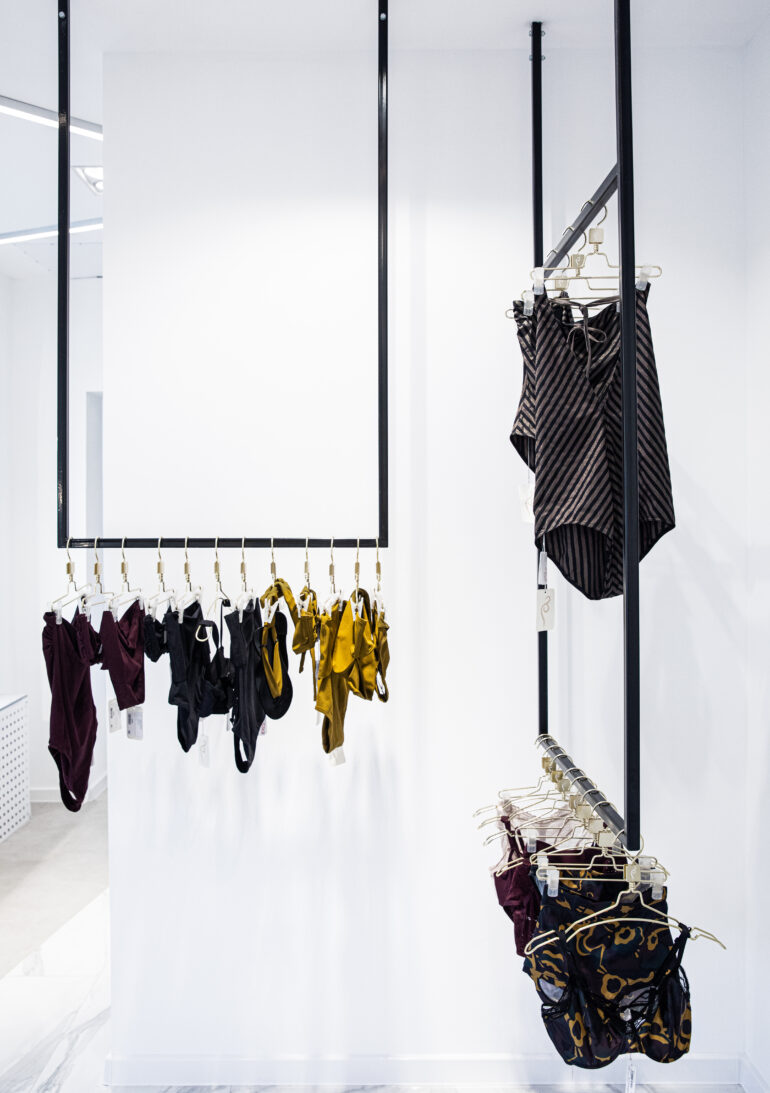Интерьер Buonvicini Fashion Studio,разработанный итальянским архитектором Марко Трампетти.